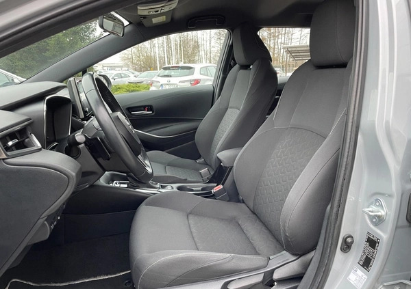 Toyota Corolla cena 86900 przebieg: 113897, rok produkcji 2019 z Skoki małe 379